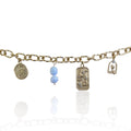 Bracelet Evoria doré avec médaillon rose, perles d’eau douce, médaillon lune et étoile en strass avec nuage, et tulipe ajourée sous cloche – bijou artisanal assemblé à la main pour femme